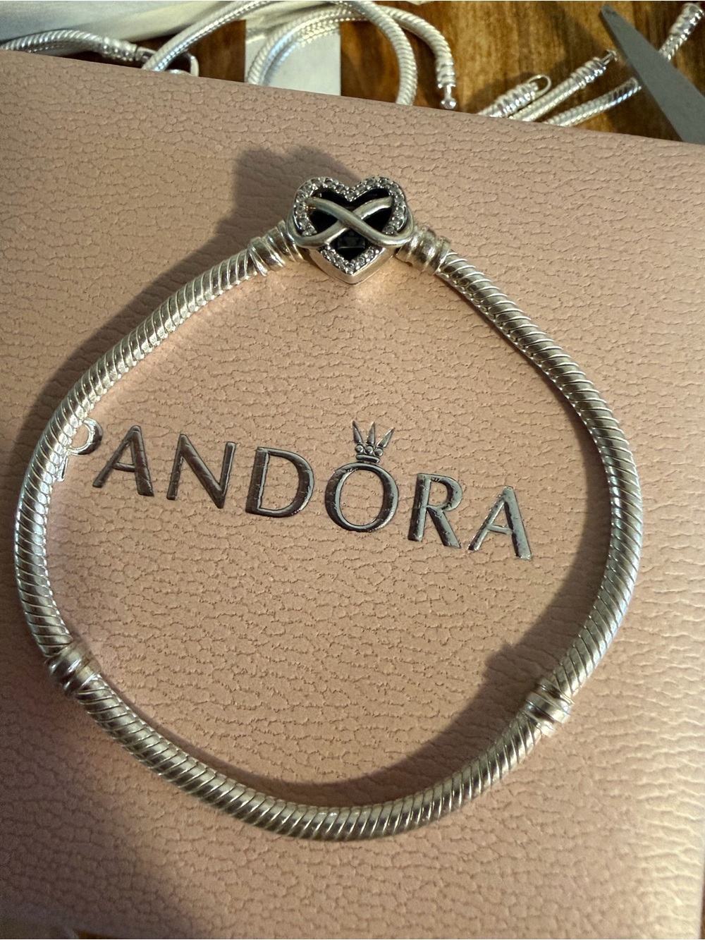 Pandora Moments Sparkling Infintity Heart Clasp Snake Bracelet